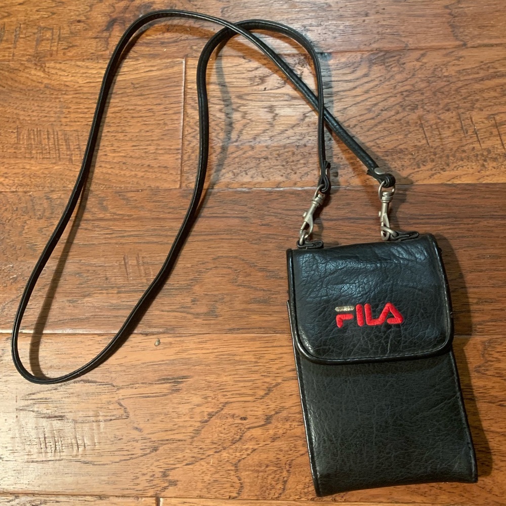 Crossbody wallet